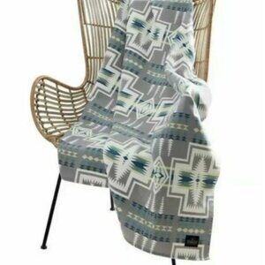 Pendleton Luxe Throw 50"X70" Home Collection NWT
